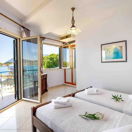 فيلة Salty Breeze Beachfront