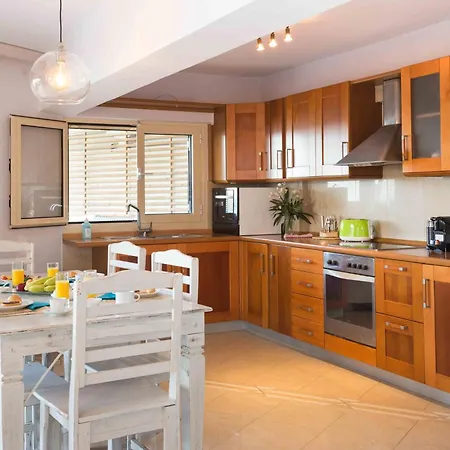 Villa Salty Breeze Beachfront *