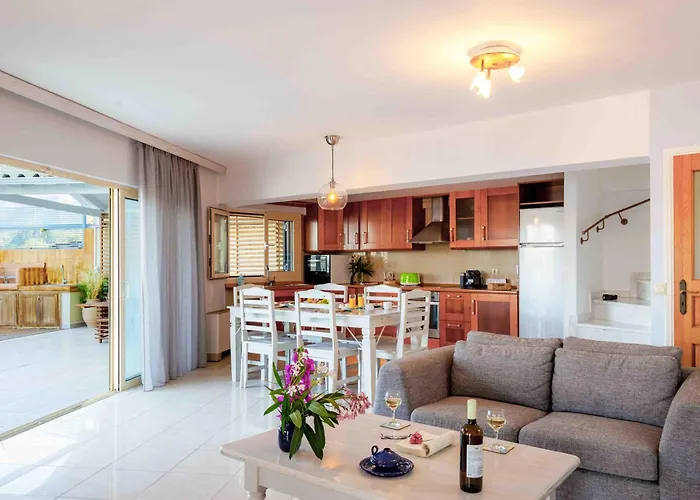 ヴィラ Salty Breeze Beachfront