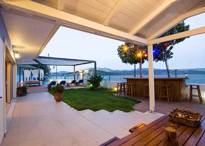 Salty Breeze Beachfront