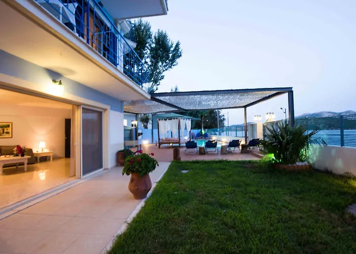 Salty Breeze Beachfront