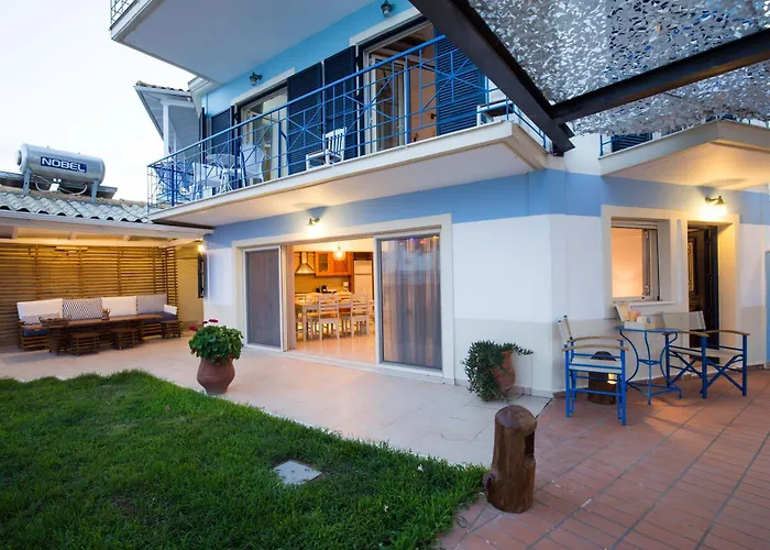 Salty Breeze Beachfront ヴィラ リジア