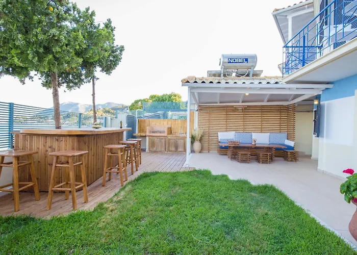 Salty Breeze Beachfront ヴィラ リジア